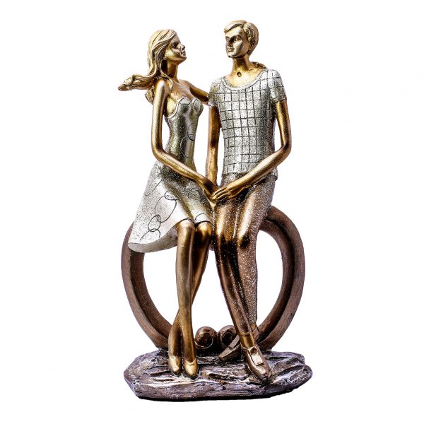 Love Couple Showpiece