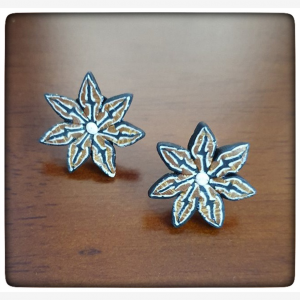 Ploymerclay brown and blue flower stud