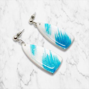 Trendy dangler earring