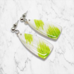 Trendy dangler earring