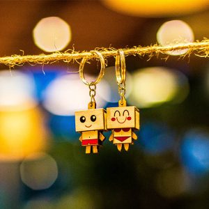 Keychains & Keyholders